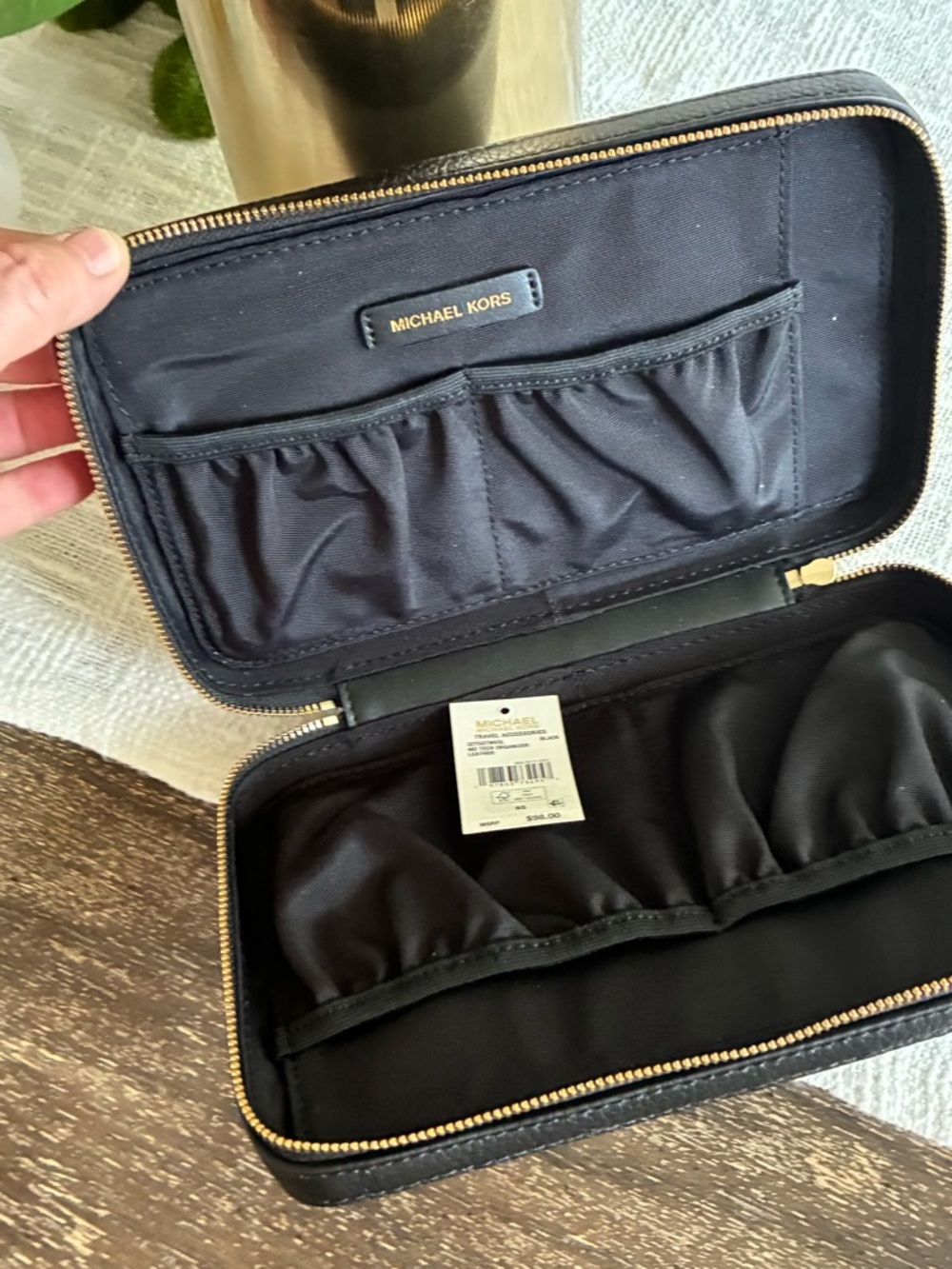 Michael Kors Black pebble Leather organizer. - Picture 4 of 5